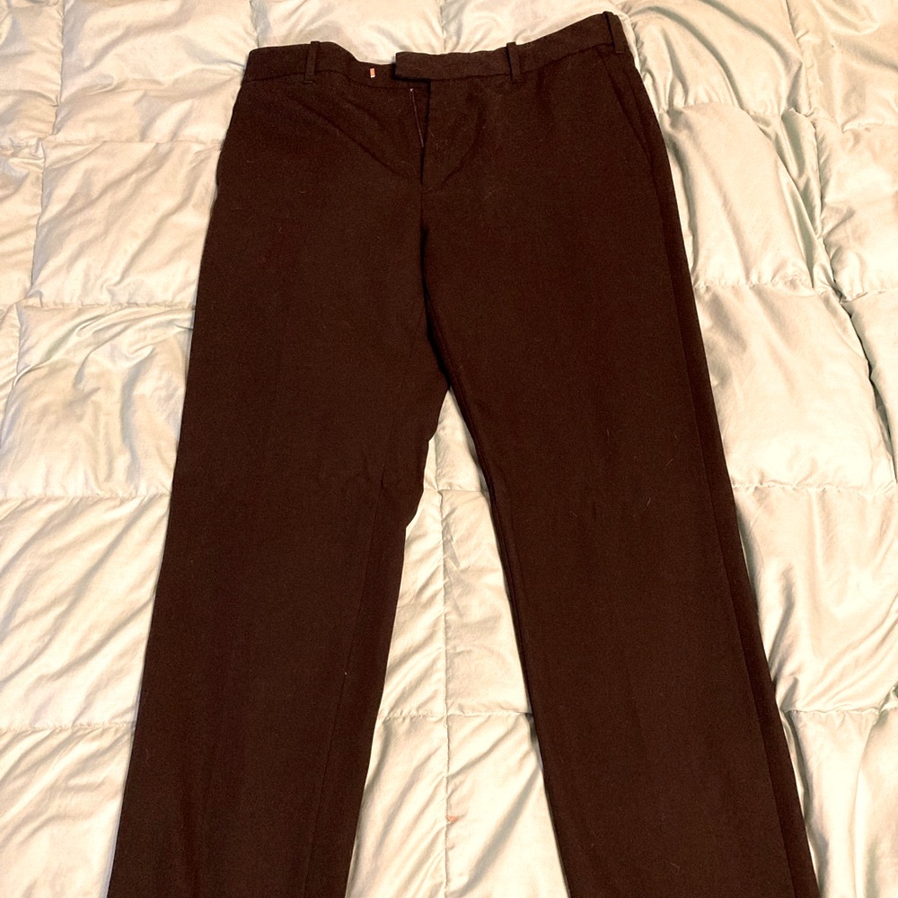 30 x 30 No-iron Straight Van Heusen Flex dress pants -  30% off bundles!